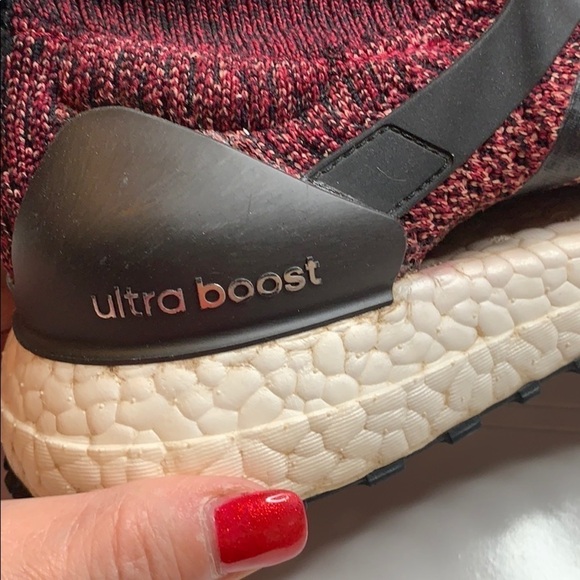 Addias Women’s Ultra Boost X Ruby Black Sz 8.5. SNK0276E - Picture 4 of 11